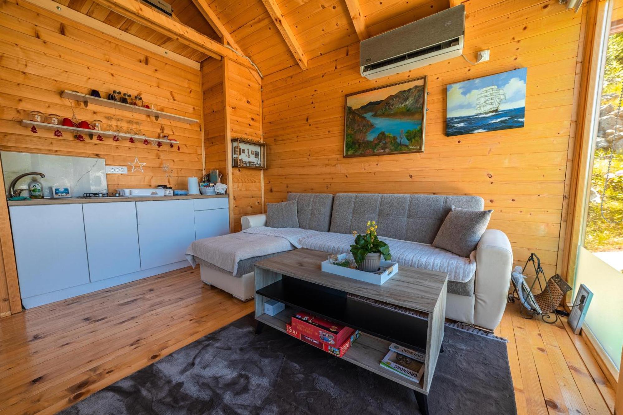 Boljesestre Lake Retreat Golubovci ภายนอก รูปภาพ